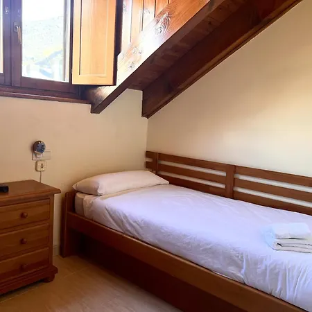 Duplex El Torrent - L'amfitriona *